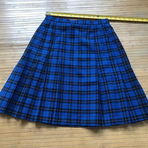 Vintage Wool kilt skirt - Picture 7 of 9